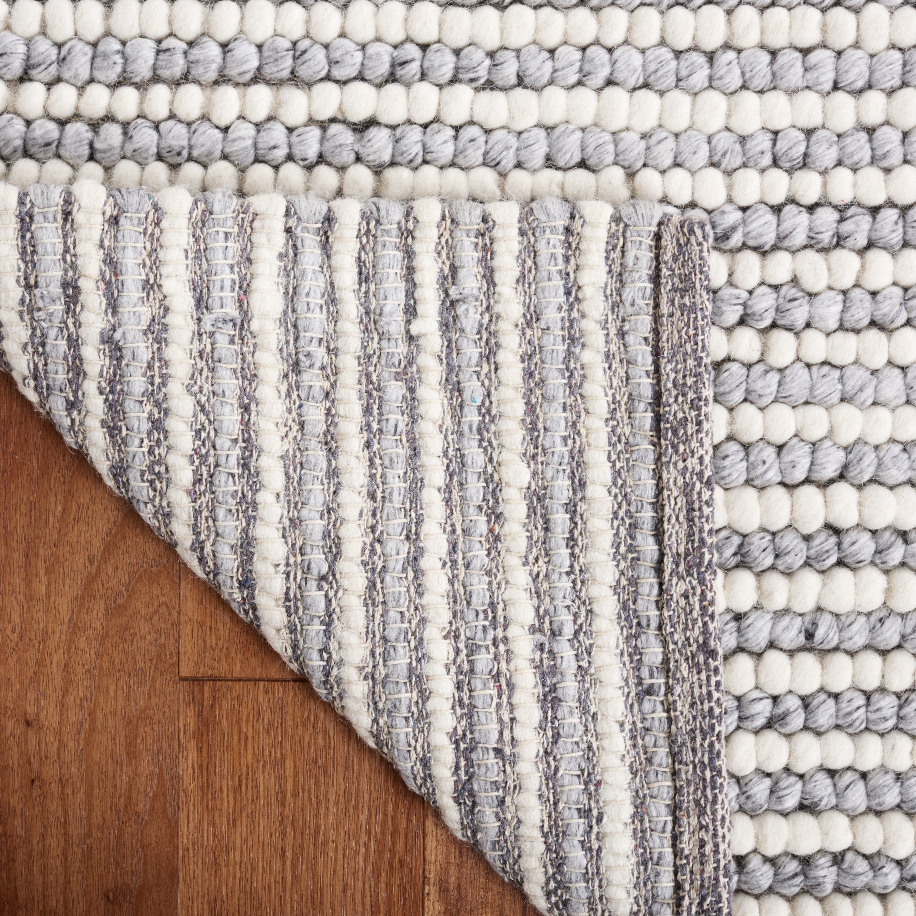 SAFAVIEH Martha Stewart Natura Striped Area Rug, Ivory/Grey, 5' x 8'