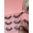 thumbnail image 4 of DIY Lash Extensions - Charmant - Audacieux, Long et Volume Bonus - Colle Diva Lash Vendue Séparément, 4 of 5