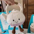 thumbnail image 2 of Jellycat Shanghai Amuseables Théière Exclusive Shanghai, 2 of 6