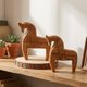 thumbnail image 1 of Decoración de madera con balancín para el hogar, adorno de mesa de estilo nórdico, regalo artesanal de pino para adultos, 1 of 6