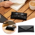 thumbnail image 1 of BotaniNest Lunettes de Sport Protectrices Rigides pour Voyage et Rangement au Gym, 1 of 7