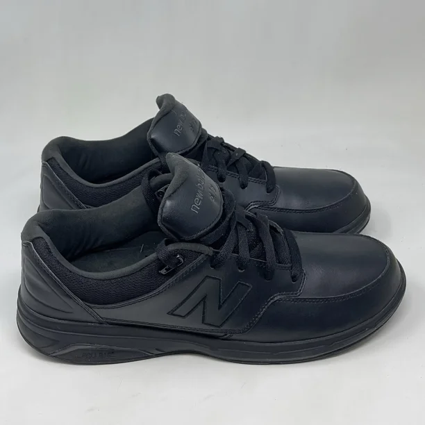 New Balance 813 Sneakers Mens 10 D Black Leather Lace Up Walking Comfort Shoes
