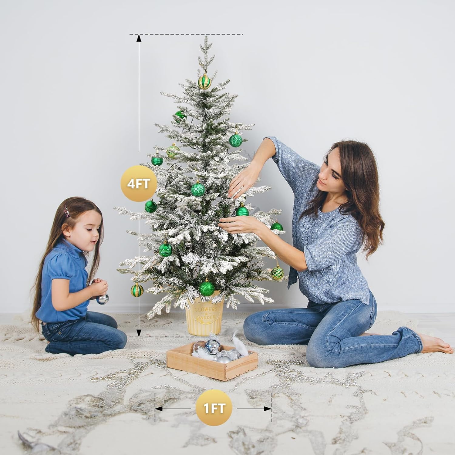 ZeloraGildan 4ft Potted Flocked Christmas Tree w/ 120 Incandescent