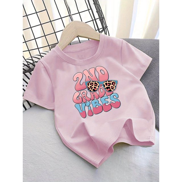 Camiseta de algodón con estampado "Vibes" para niña de 2.º grado: ligera, de manga corta con detalles de leopardo, cuello redondo, informal, de verano, para niñas | Material elástico