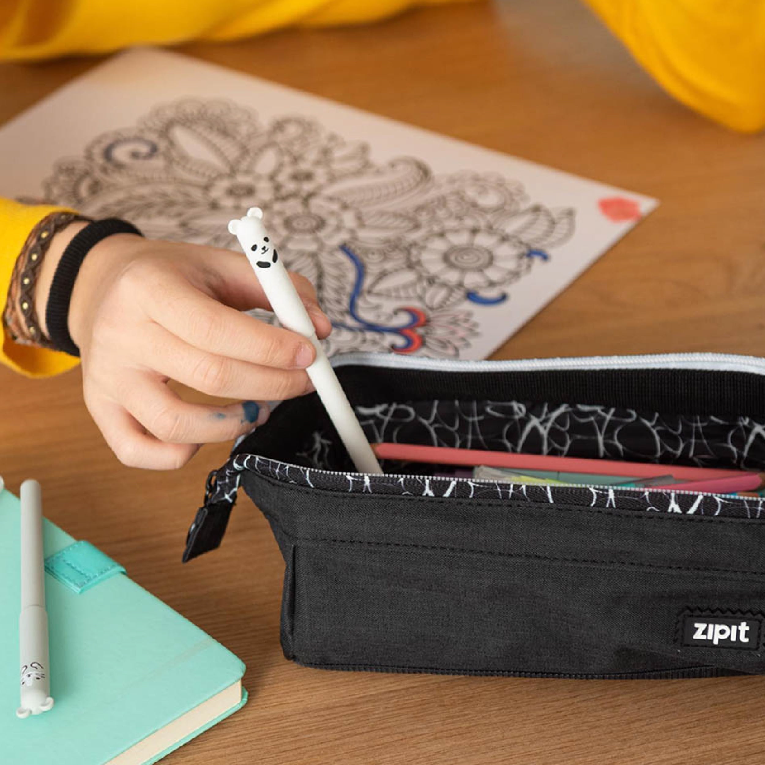  ZIPIT Lenny Pencil Case for Adults and Teens, Large Capacity  Pouch, Sturdy Pen Organizer, Wide Opening with Secure Zipper Closure (Grey)  : Arts, Crafts & Sewing