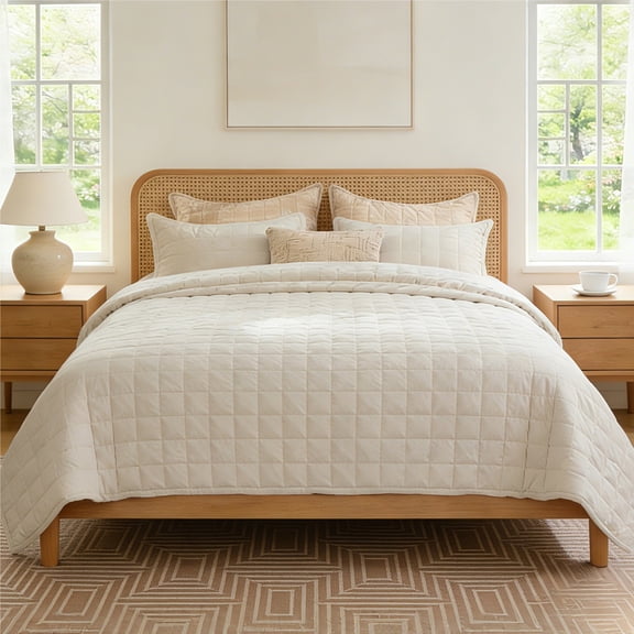 SoComfy by Bedelite King Velvet Quilt Set, Channel-Stitched Lightweight Bedspread, 3-Piece, Cream