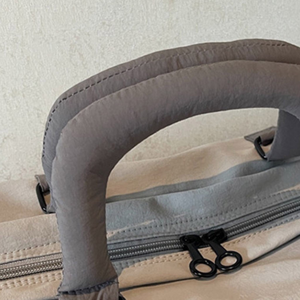 Sports Gym Bag for Women Girls Travel Duffle Bag Lightweight Carrys on Weekender Bag Water Resistant Overnight Bag