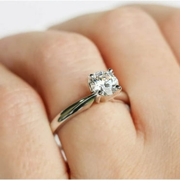 0.50 Carat Round Brilliant Cut Lab Diamond 10k White Gold