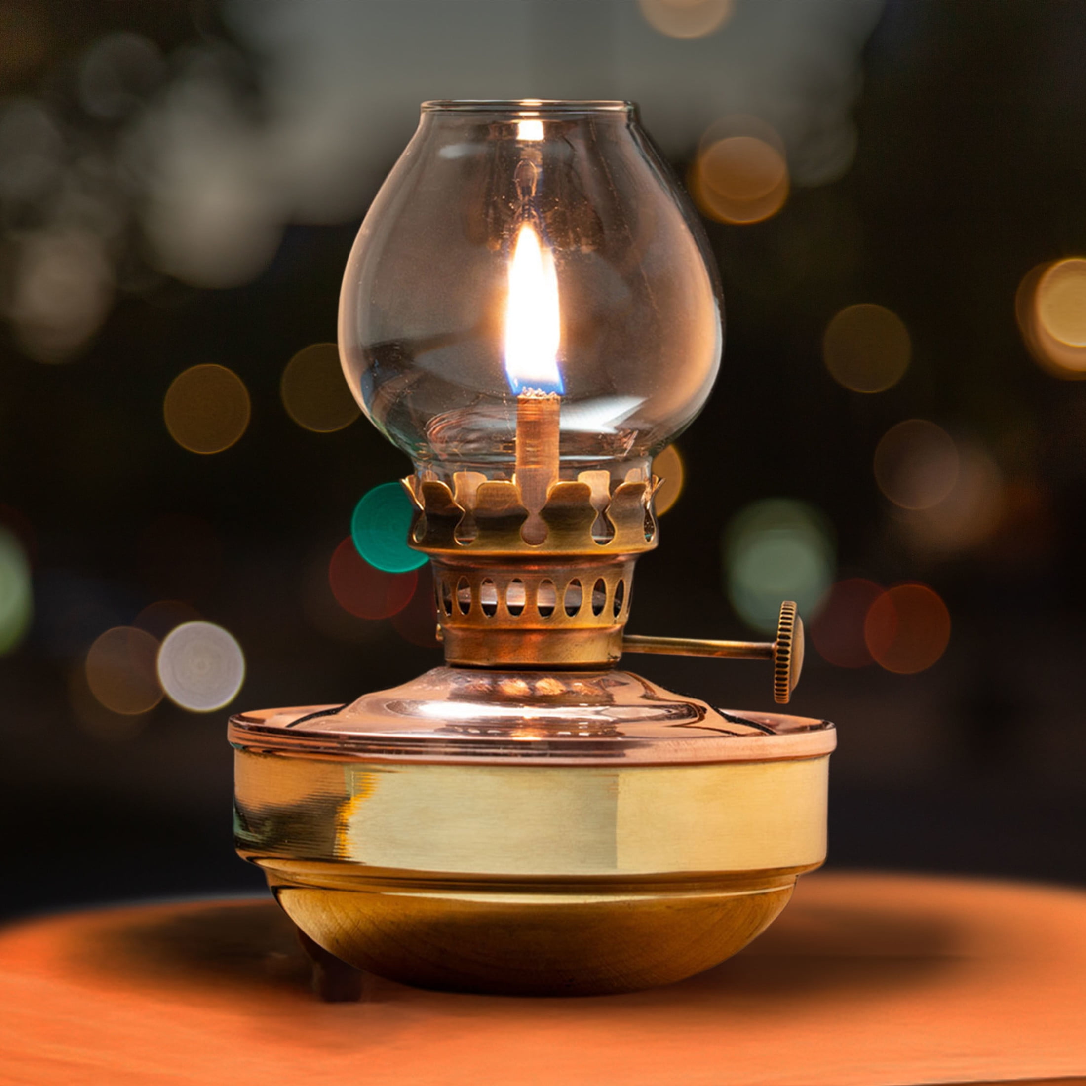 Kings County Tools 4.75” Tall Oil Lamp with Naval-Style Copper/Brass Body