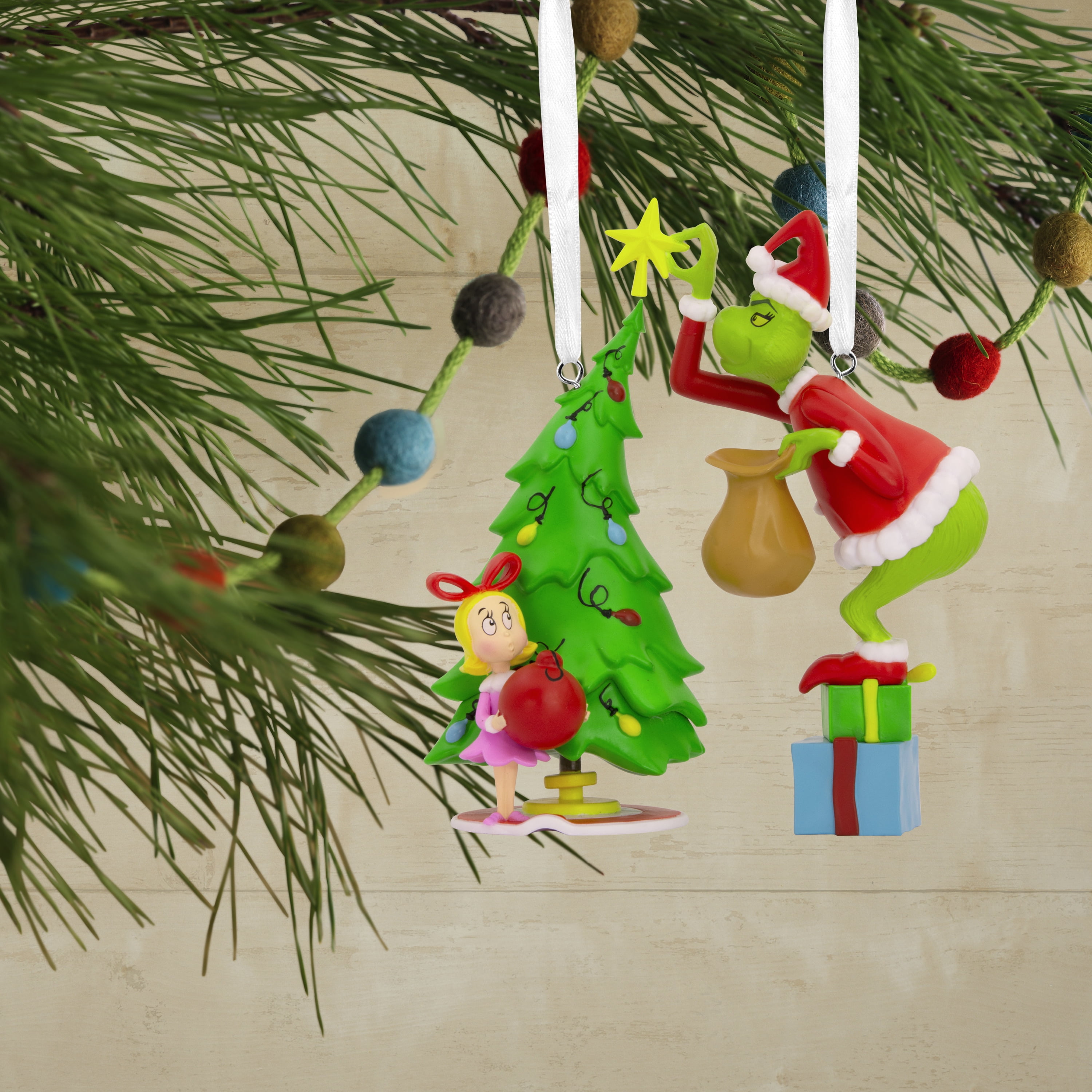 Hallmark Dr. Seuss's How the Grinch Stole Christmas! Grinch and Cindy-Lou Who Christmas Ornaments, Set of 2