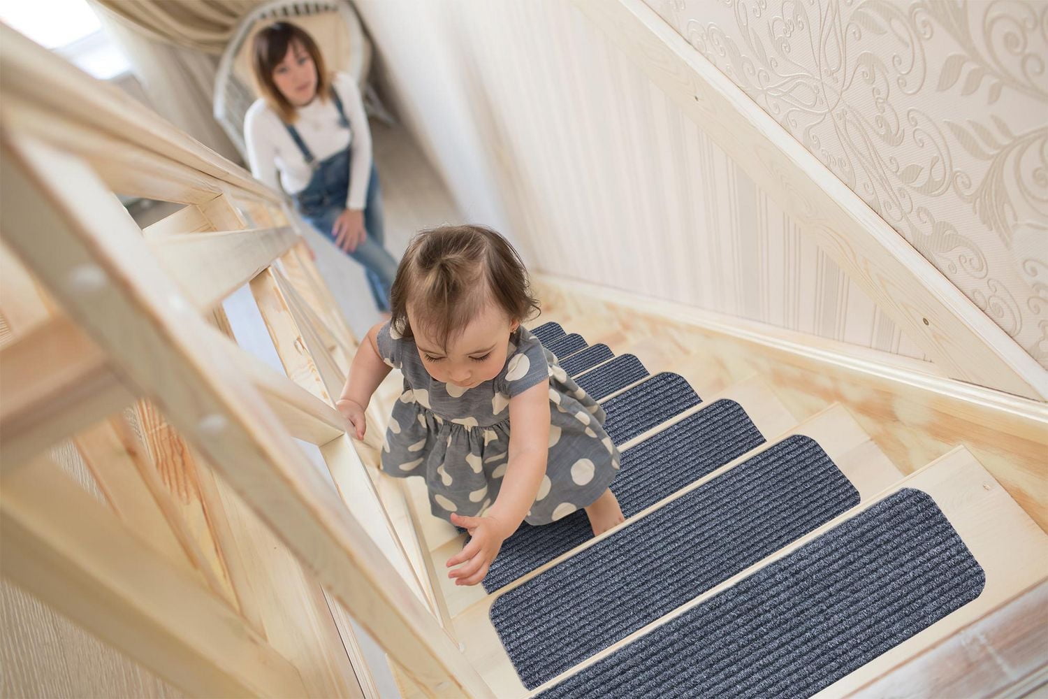 Tapis utilitaire et nervuré pour le escaliers de la collection Lifesaver