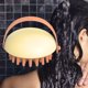 thumbnail image 5 of Cepillo para champú, herramienta para lavar el cabello, húmedo y seco, con cerdas suaves, para adultos y hombres. Amarillo, 5 of 7