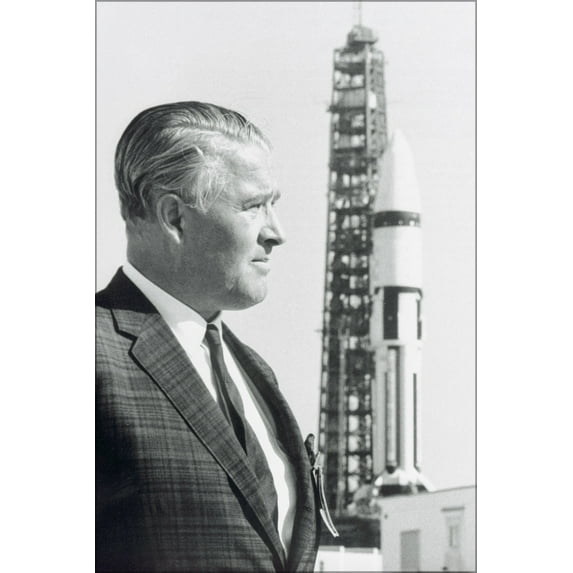 24"x36" Gallery Poster, Dr. Wernher von Braun und Saturn IB rocket