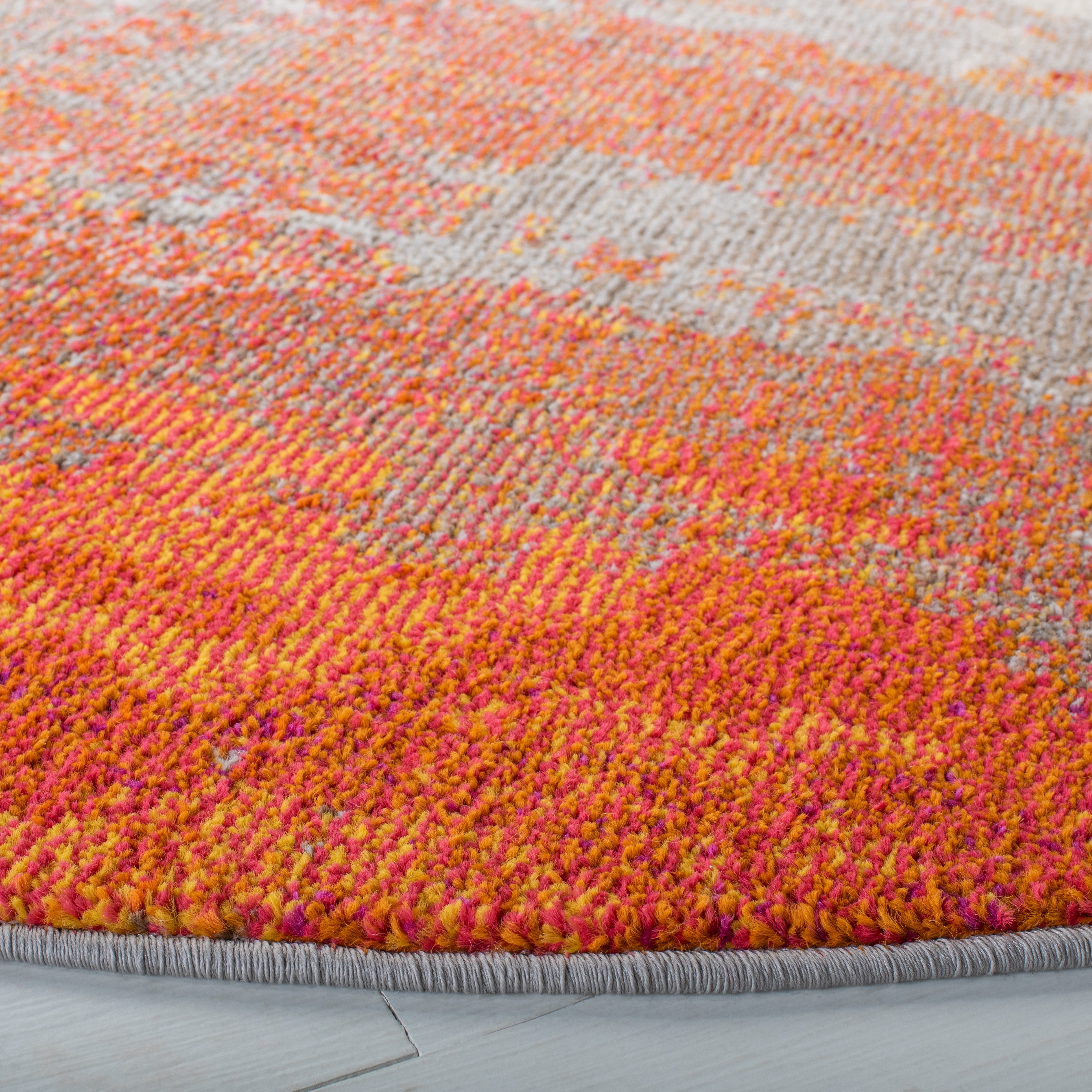 SAFAVIEH Madison Oscar Abstract Distressed Area Rug, Grey/Orange, 8' x 8' Round
