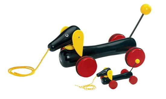 brio pull along dachshund