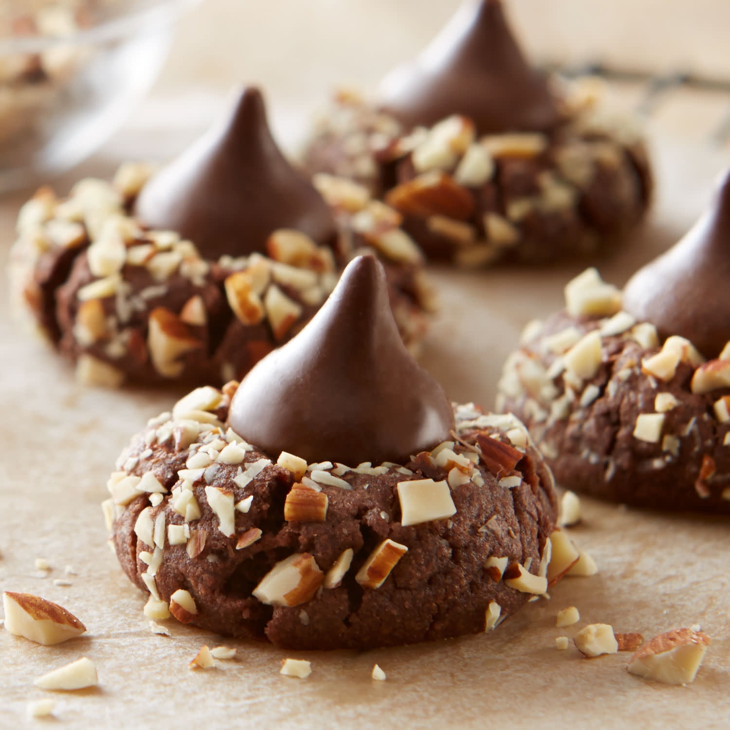 (6 pack) Hershey's Kisses Milk Chocolate with Almonds Candy, Bag 4.48 oz