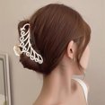 thumbnail image 3 of Nueva y elegante garra de pelo de Metal geométrica hueca dorada, pinzas para el cabello Vintage para mujer, diadema, horquilla, accesorios para el cabello de cangrejo JM, 3 of 5