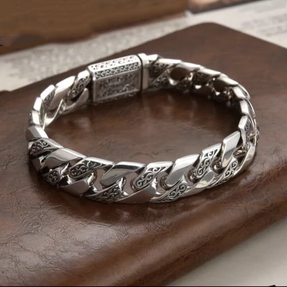 Leander's Vintage Men's Personalized Bracelet, Luxurious and Stylish