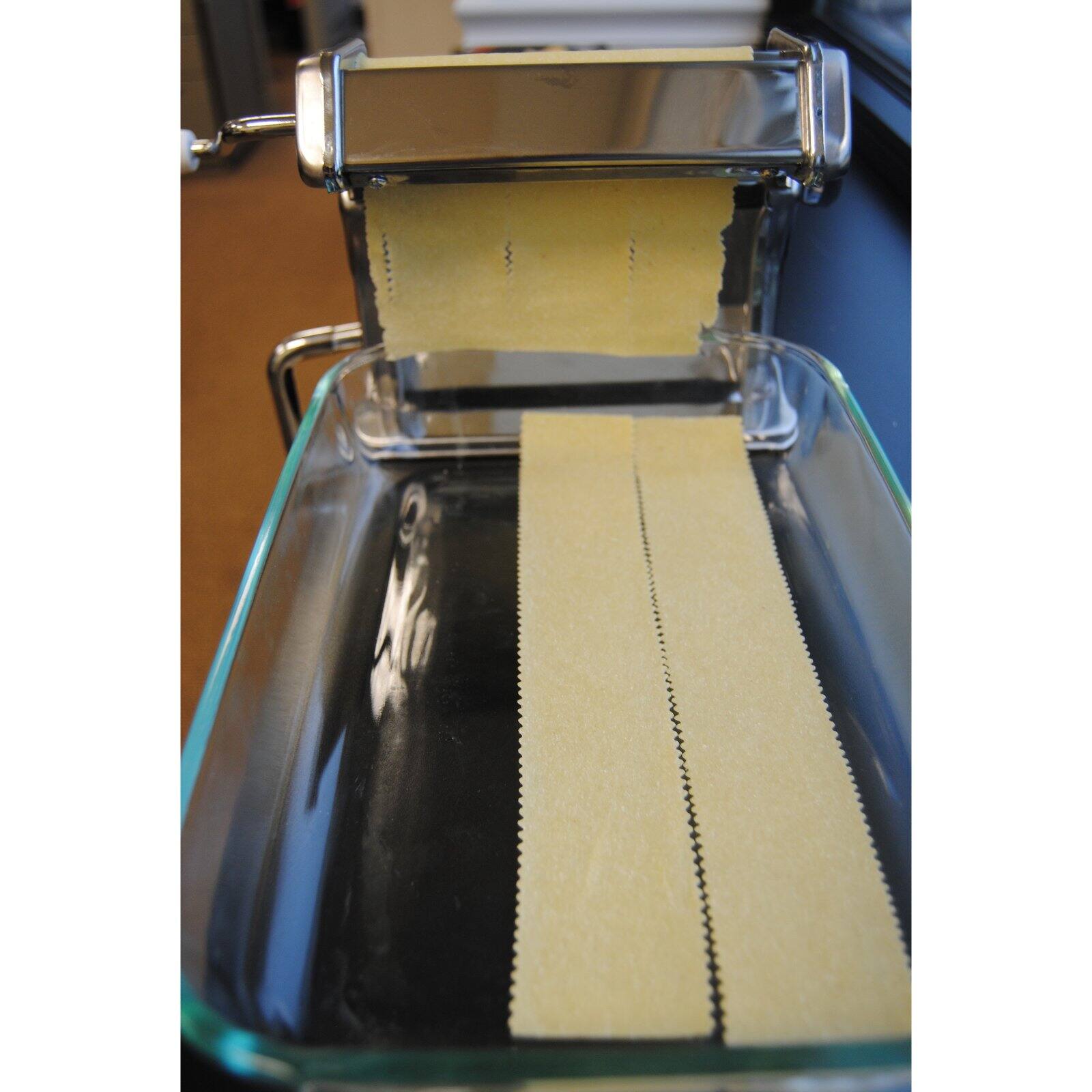 Weston 6 Inch Traditional Style 6" Traditional Pasta Machine - image 4 of 5