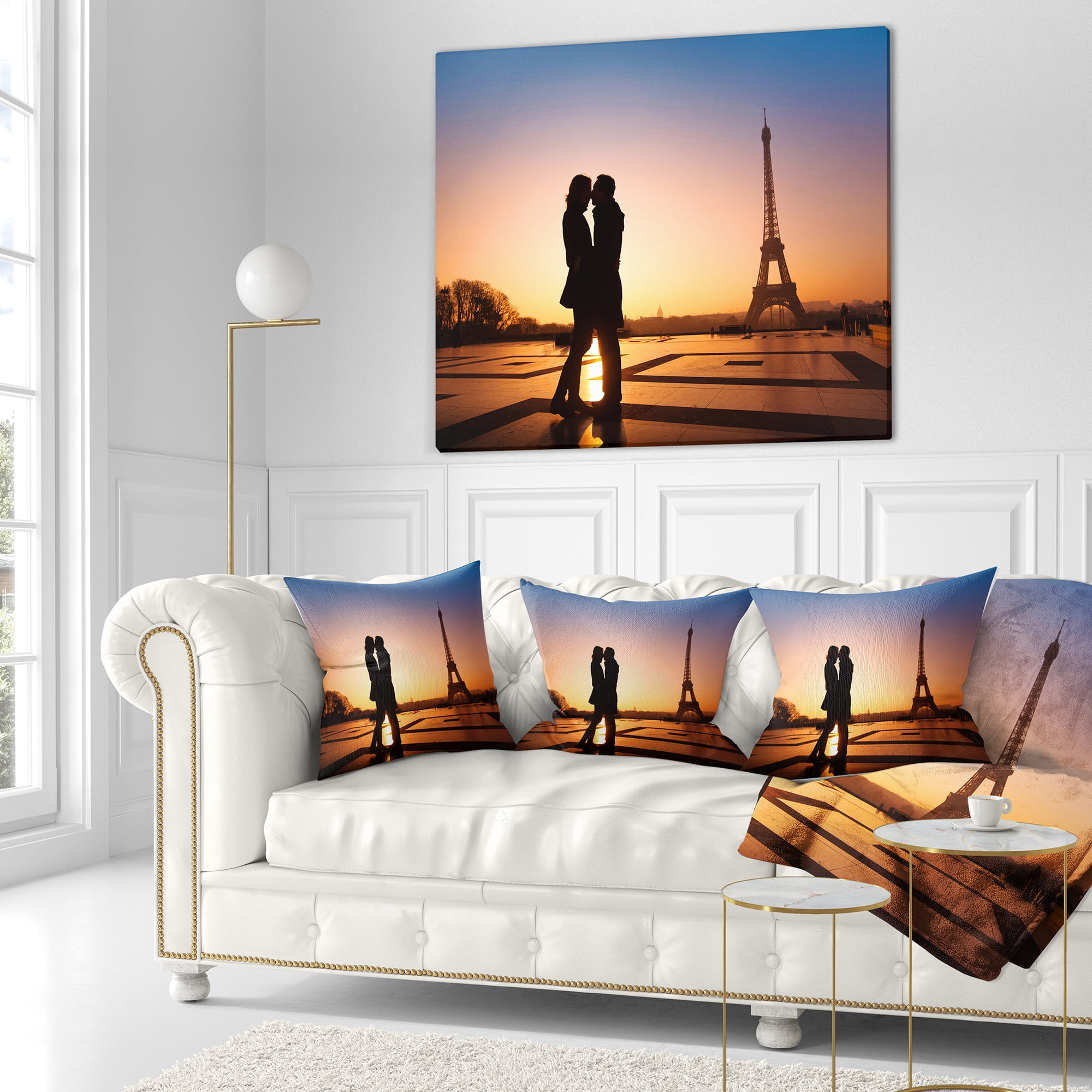 Designart Eiffel with Kissing Couple - Landscape Photo Throw Pillow - 16x16