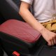 thumbnail image 1 of Reposabrazos central para coche con acolchado alto, funda protectora y almohadilla de apoyo para el codo, bolsa de almacenamiento, almohadilla de cuero para reposabrazos., 1 of 6