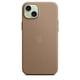 thumbnail image 4 of Funda para teléfono Apple iPhone 15 Plus FineWoven con MagSafe - Taupe, 4 of 5