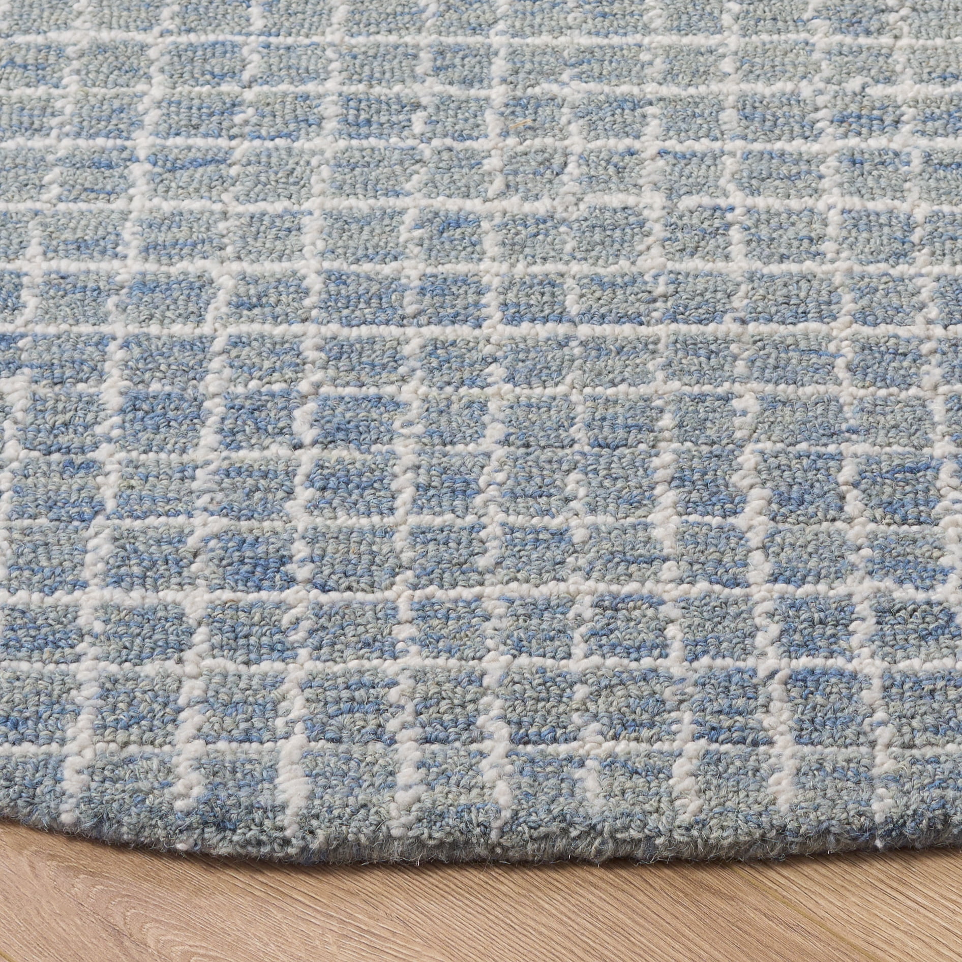 SAFAVIEH Abstract Careen Geometric Area Rug, Ivory/Blue, 6' x 6' Round