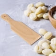 thumbnail image 2 of Tabla de madera para pasta, ñoquis, fideos y mantequilla (color tronco), 2 of 5