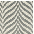 thumbnail image 5 of SAFAVIEH Bella Eliza Leaf Striped Wool Runner Rug, Ivory/Grey, 2'3" x 7', 5 of 6