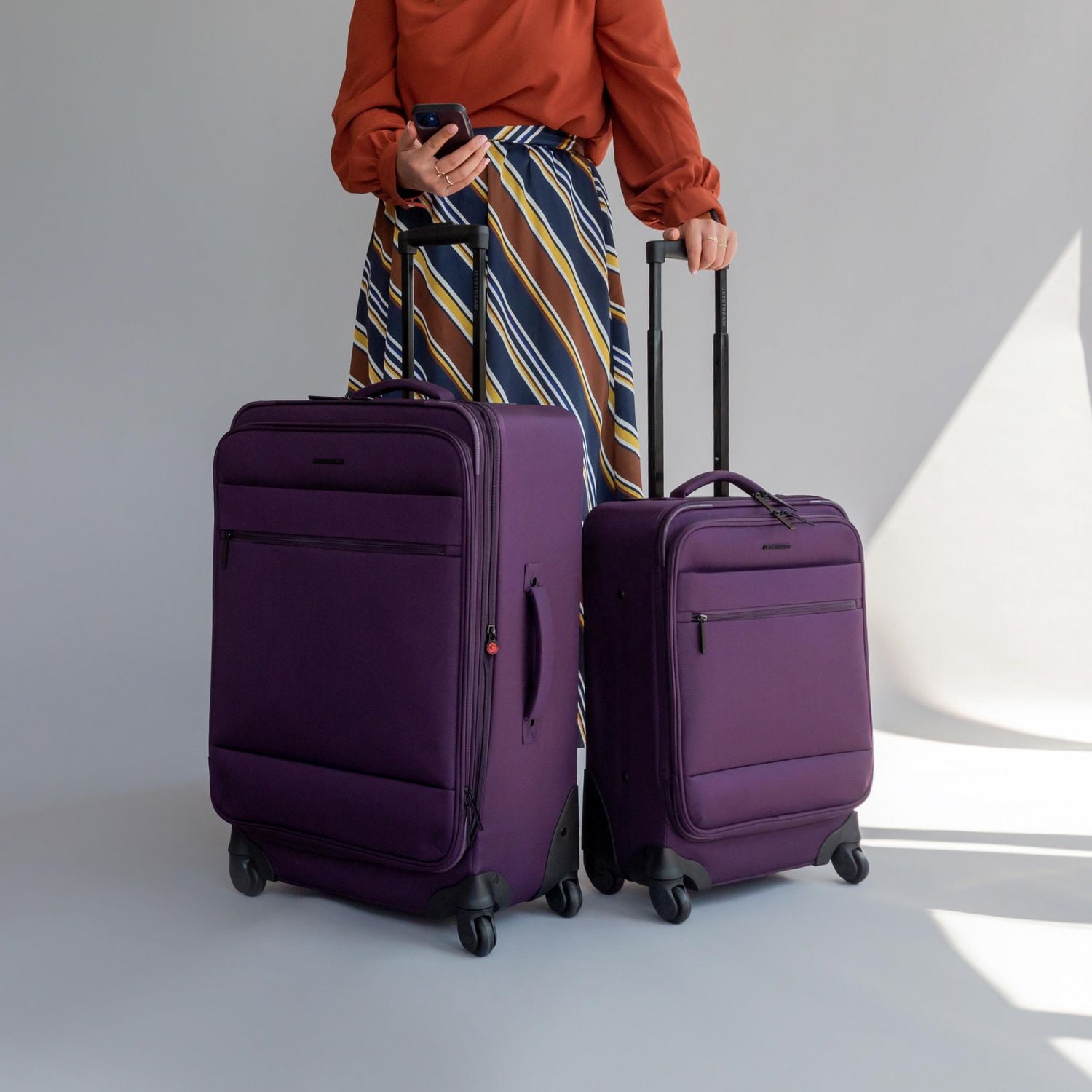Ensemble de valises souples de 4 pièces Jetstream: Duo de bagages 20" et 25" avec 2 cubes de rangement