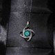 thumbnail image 1 of Collar de diamantes mosán azul y verde de Maldivas Colgante de corazón con cabeza de vaca "Un ciervo tiene tu vaca", 1 of 6