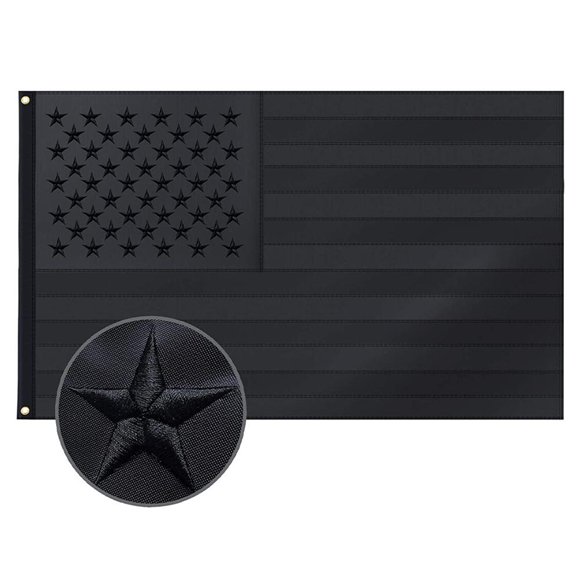 Nous tous, drapeau américain noir American 3 × 5 pieds Blackout US Flag avec un drapeau noir Black USA avec des œillets en laiton pour en plein air intérieur