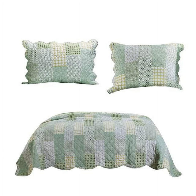 Benjara BM219434 Reversible Fabric Quilt Set with Geometric Pattern Motifs, Green, Queen Size