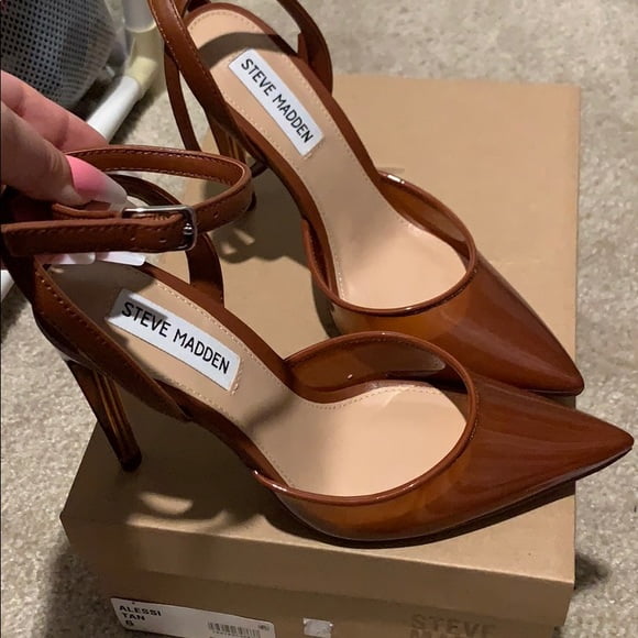 Steve Madden Alessi Pointed Toe Ankle 