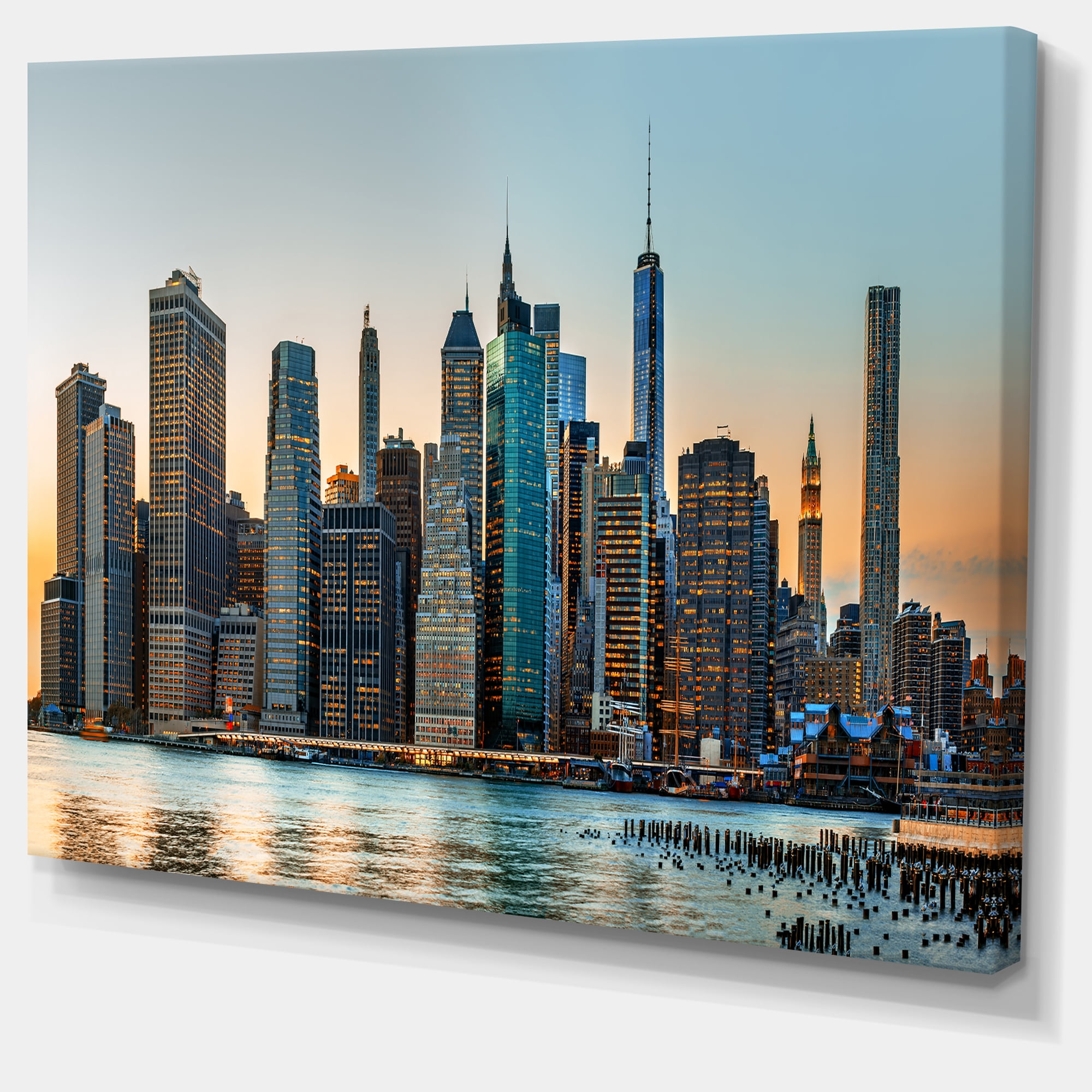 Designart 'New York City Skyline ' Photography Canvas Art Print