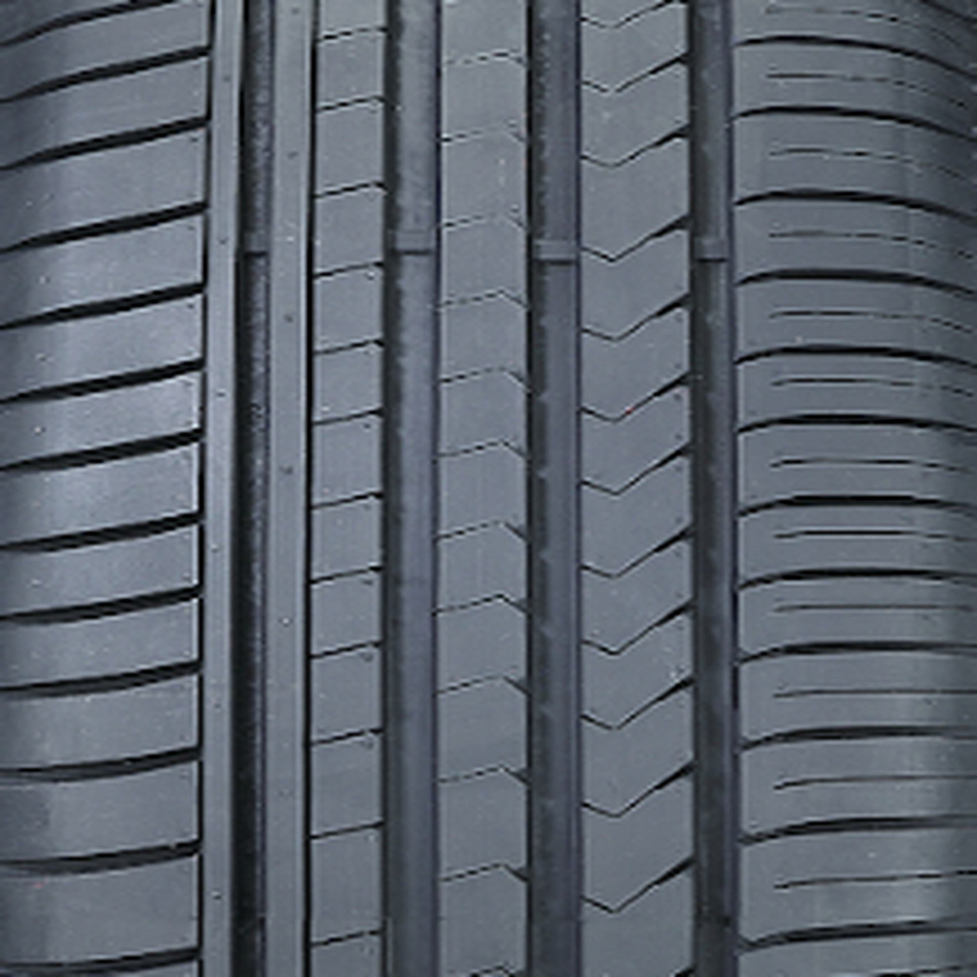 Forceland Kunimoto-F22 Performance 215/45R17 91W XL Passenger Tire