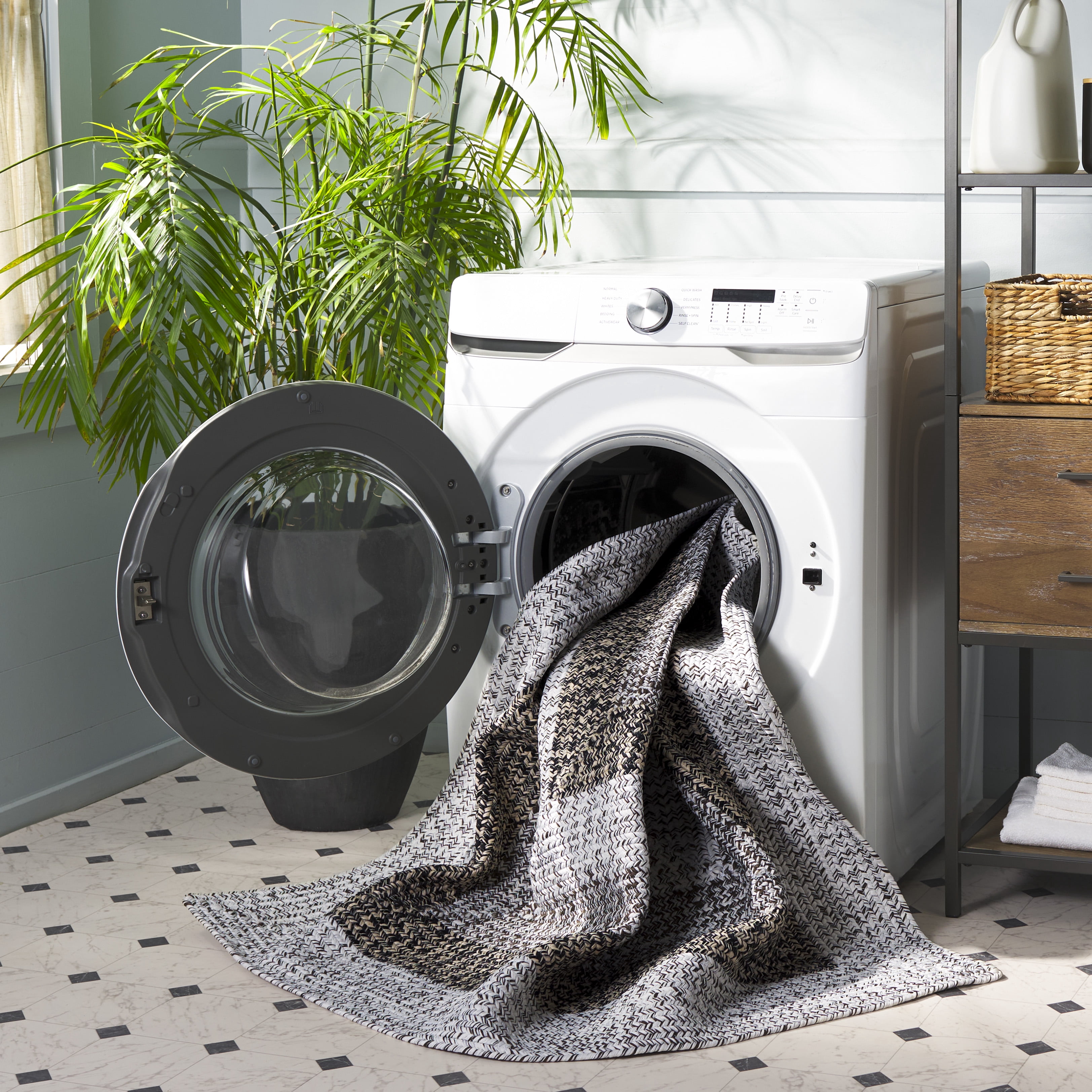 SAFAVIEH Braided Kent Geometric Machine Washable Reversible Area Rug, Ivory/Black, 8' x 10'
