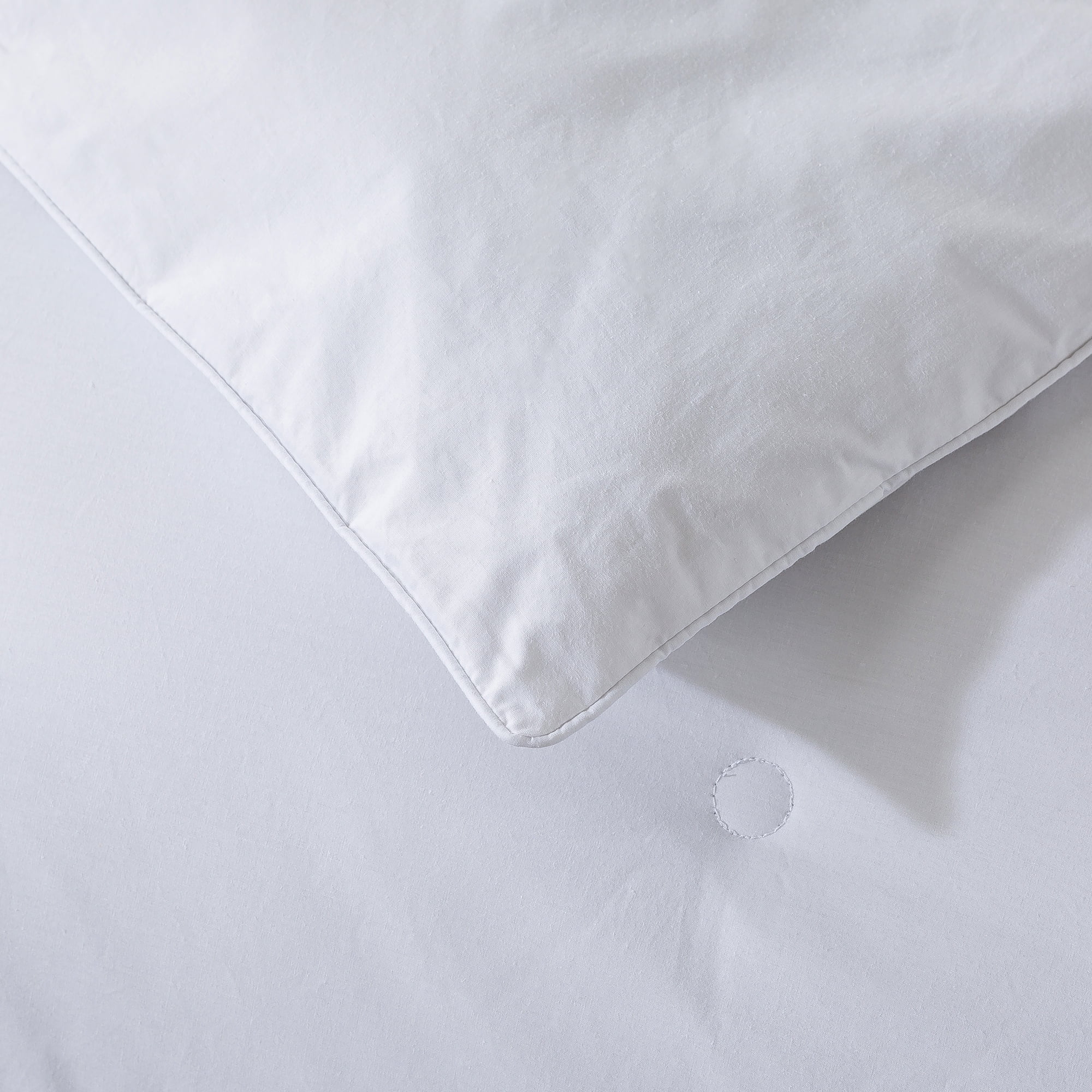 Royal Velvet Tufted Down Alternative Comforter King - White