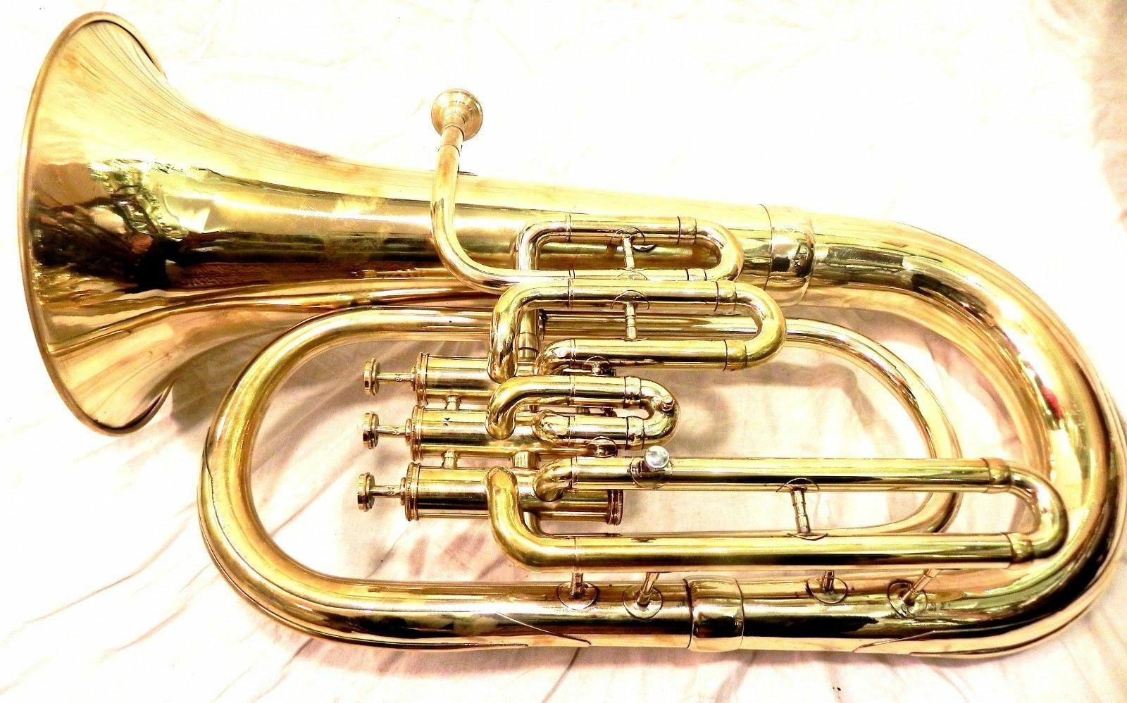 SAI Musicals Euphonium, GOLD, 3 valve with Bag and Mouthpiece Heavy GREAT sale