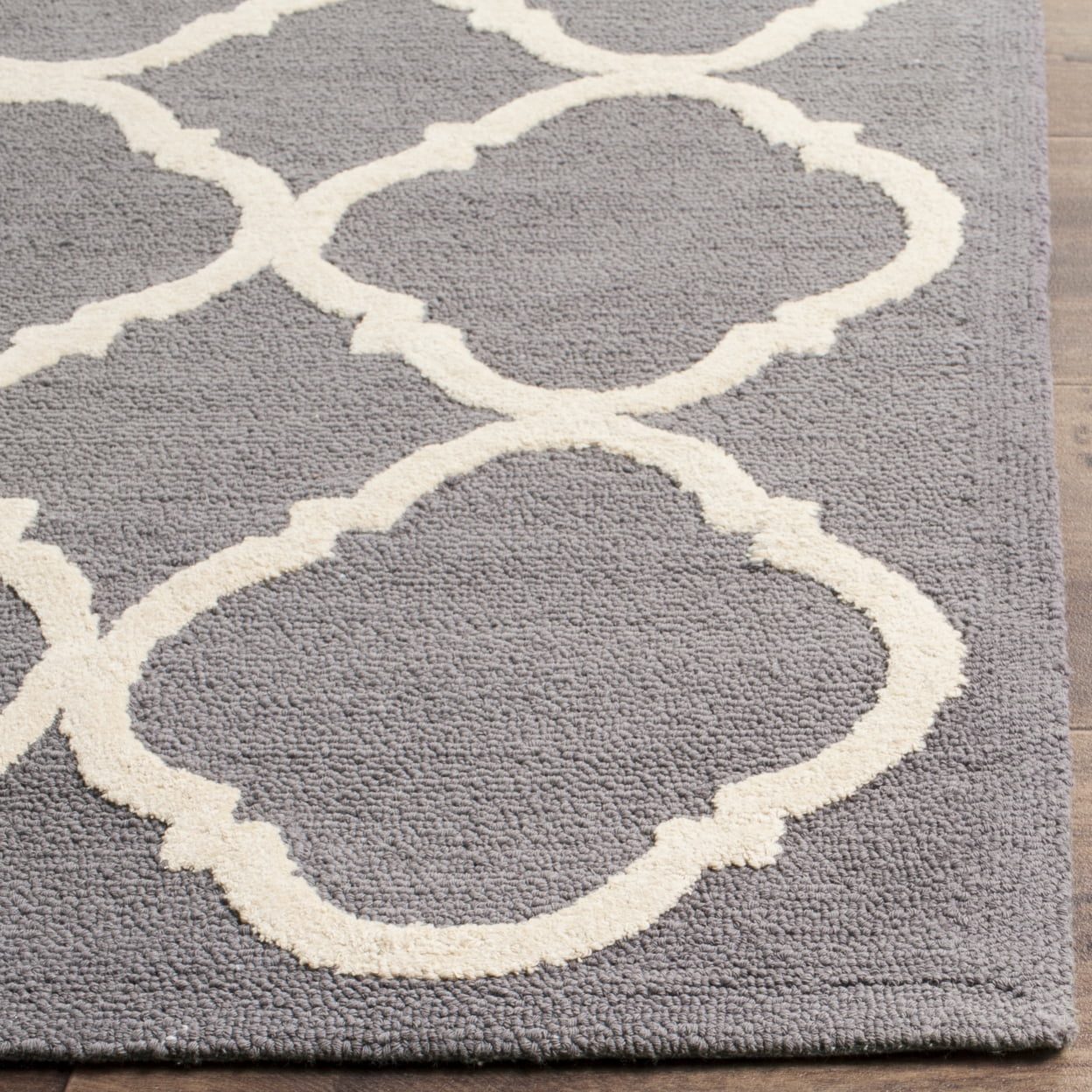 SAFAVIEH Newport Joselyn Geometric Cotton Runner Rug, Grey/Ivory, 2'3" x 10'