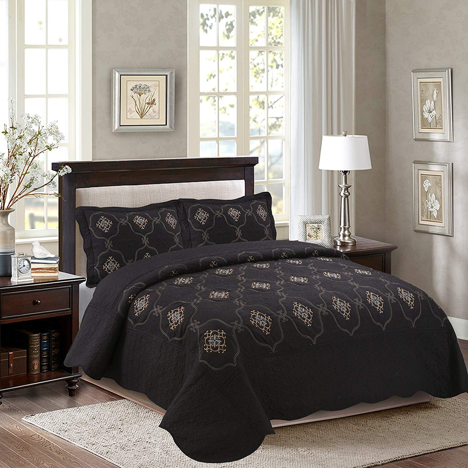 Marcielo 3 Piece Fully Quilted, Silver And Black King Size Bedding