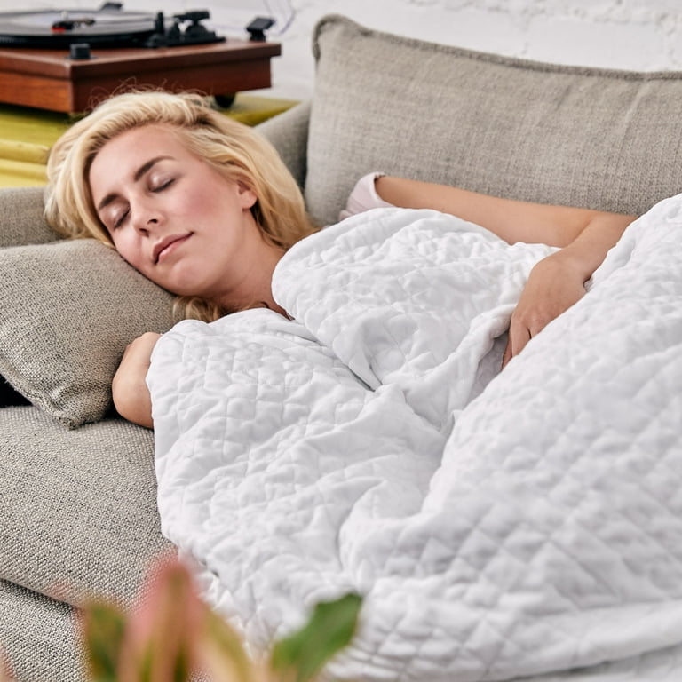 Gravity Quilted Polyester 25 lbs Weighted Blankets Twin White