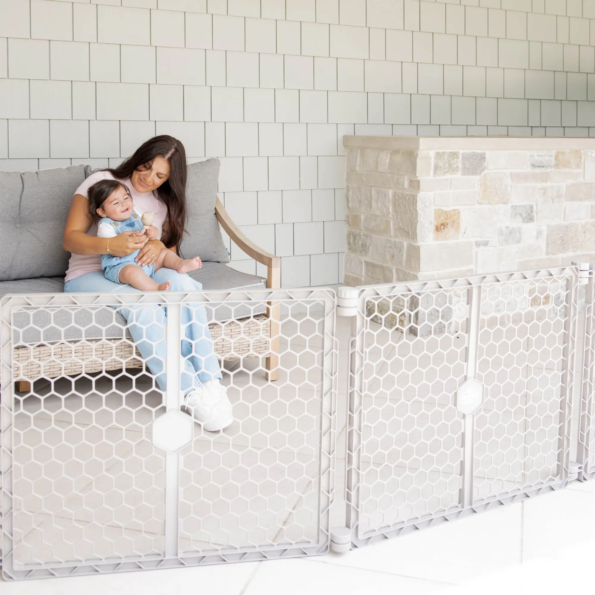 Regalo 2-in-1 Super Wide Baby Gate & Play Yard 192 Inches photo 8
