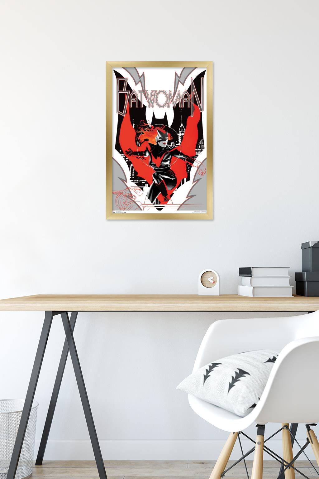 DC Comics - Batwoman Wall Poster, 14.725" x 22.375", Framed