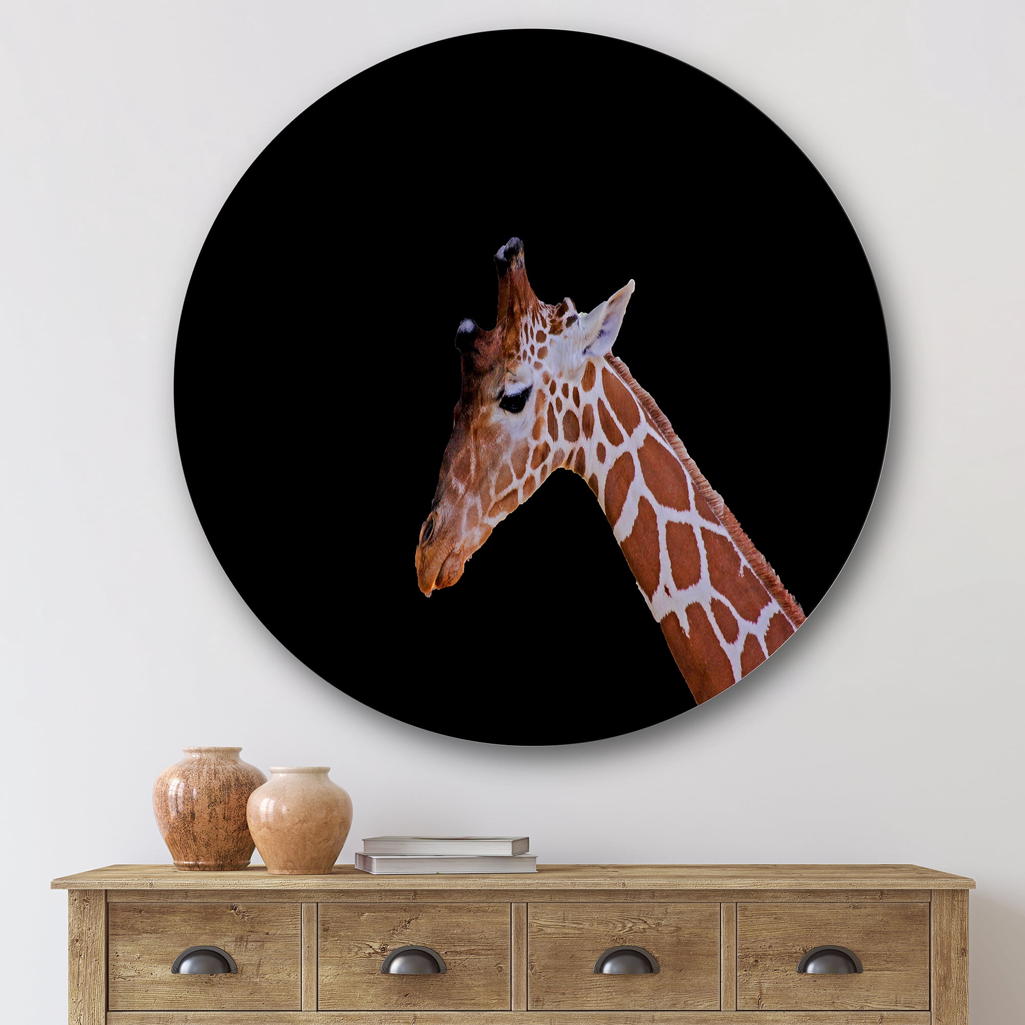 Designart 'Portrait of A Giraffe On Black Background I' Farmhouse Circle Metal Wall Art 29x29 - Disc of 29