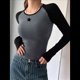 thumbnail image 5 of Camisas de Larga para Mujer, Corte Ajustado, Elásticas, con Bloques de Color y Ligeramente Recortadas. Estrellas Gris Oscuro S, 5 of 7