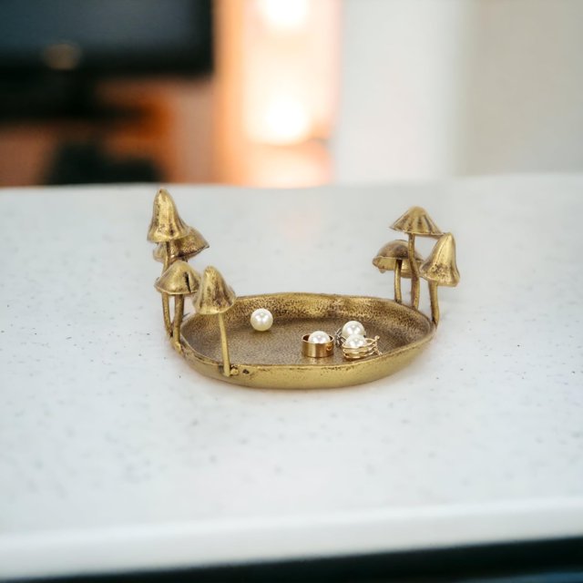 Plato para Objetos Cheungs Qinrie de Hierro Fundido 15 cm con Detalles Dorados