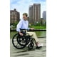 thumbnail image 5 of Silla de ruedas Invacare 9XT_29155 Serie 9000 XT de alto rendimiento, ligera, con brazos de longitud completa y asiento de 45 cm de ancho, color negro satinado, 5 of 5