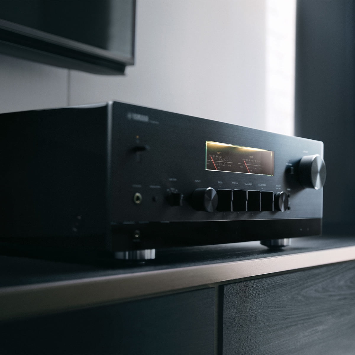 Yamaha R-N2000A Stereo Network A/V Receiver - Safe and Sound HQ Yamaha R-N2000A Stereo Network A/V Receiver - Safe and Sound HQ