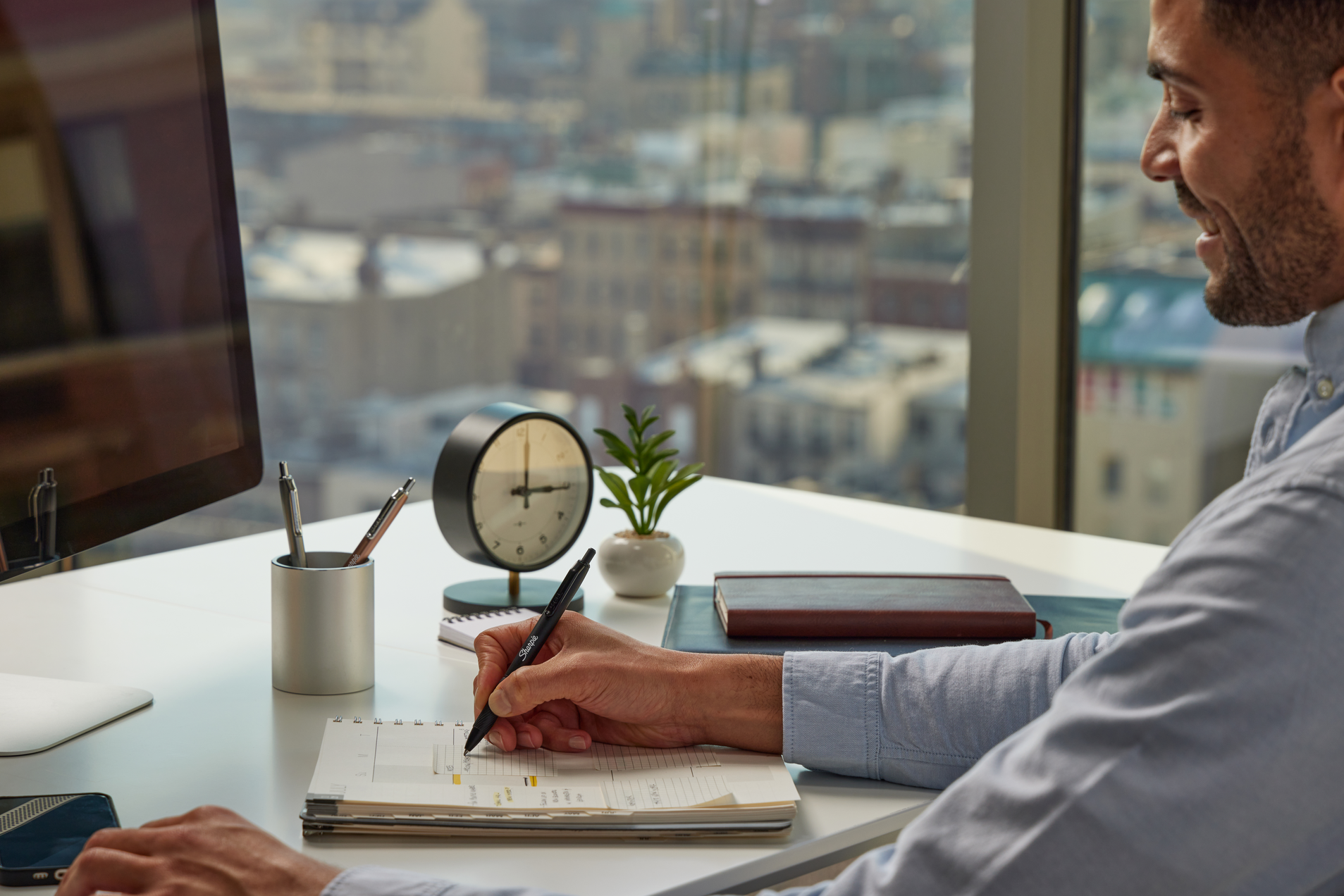thumbnail image 6 of Sharpie S-Gel Pens, Medium Point (0.7mm), Black Ink, 4 Count, 6 of 6